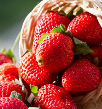 buah Strawberry penurun kolesterol